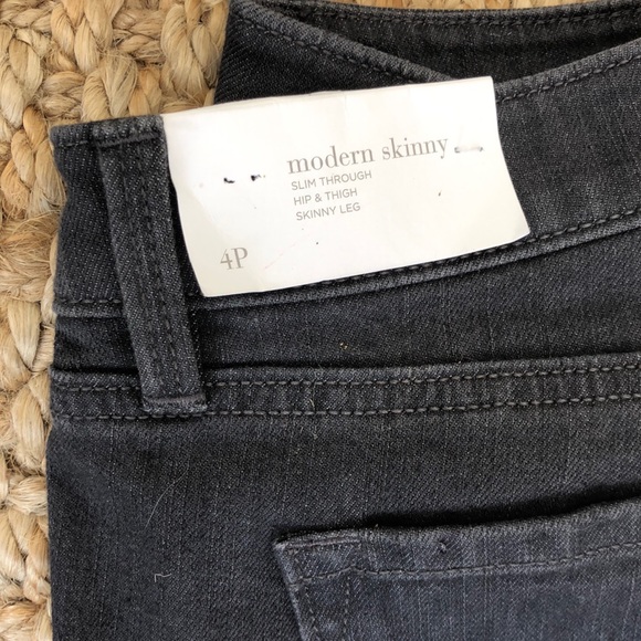 Grey Loft Skinnies - Picture 2 of 4